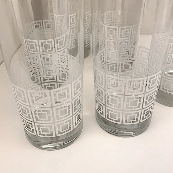 MCM glass tumblers with white geometric design, set of 6. Excellent condition! - Picture 2 of 6